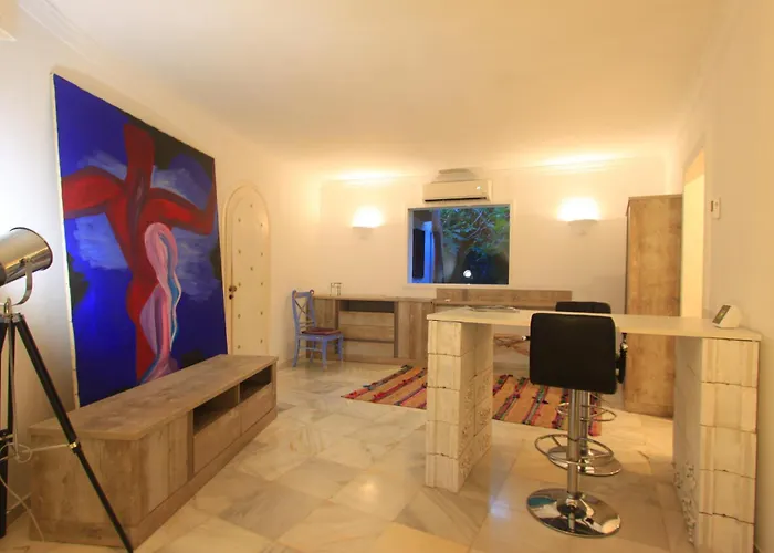 2042 Elegant With Garden Heated Pool Marbella
