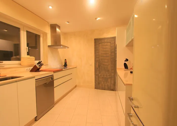 2042 Elegant With Garden Heated Pool Vila Marbella