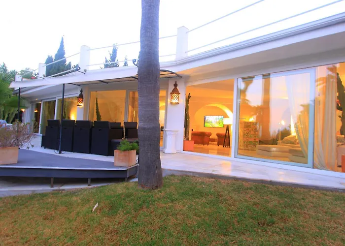 Villa 2042 Elegant With Garden Heated Pool Marbella
