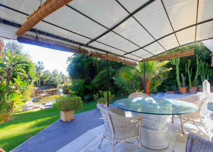 2042 Elegant With Garden Heated Pool