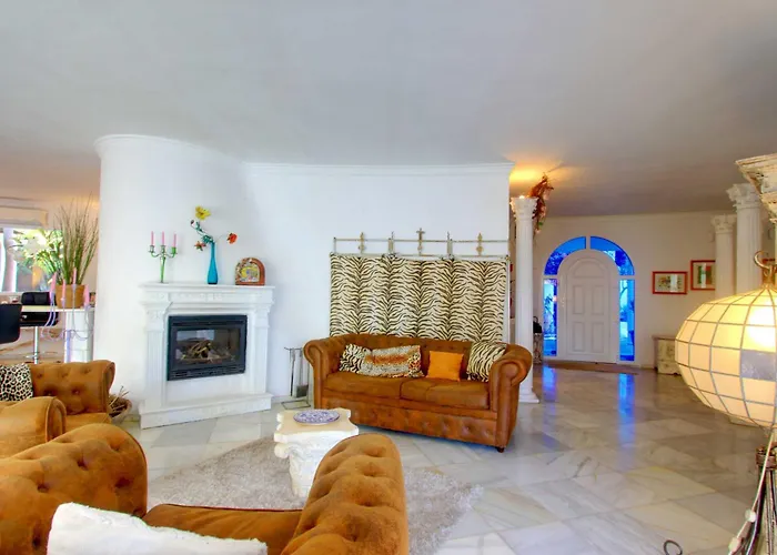2042 Elegant With Garden Heated Pool *