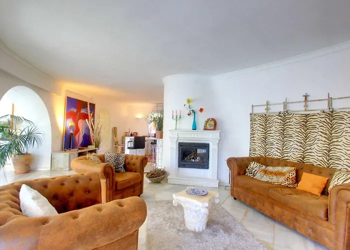 2042 Elegant With Garden Heated Pool Villa