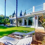 Villa 2042 Elegant With Garden Heated Pool