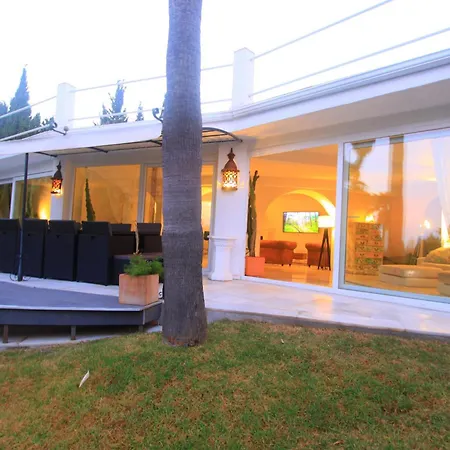 Villa 2042 Elegant With Garden Heated Pool Marbella