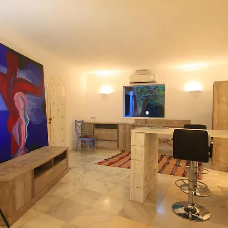 2042 Elegant With Garden Heated Pool Marbella