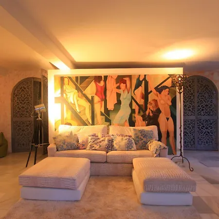 2042 Elegant With Garden Heated Pool Villa *