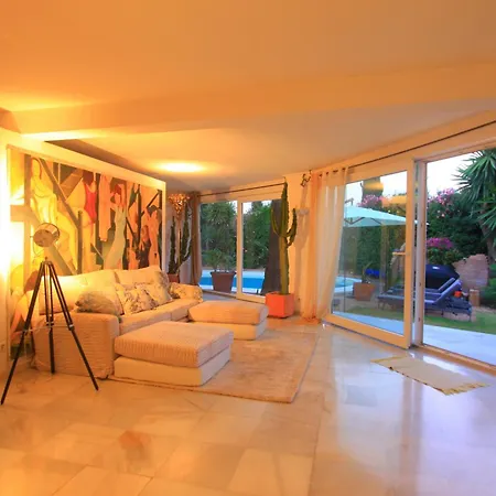 Villa 2042 Elegant With Garden Heated Pool *