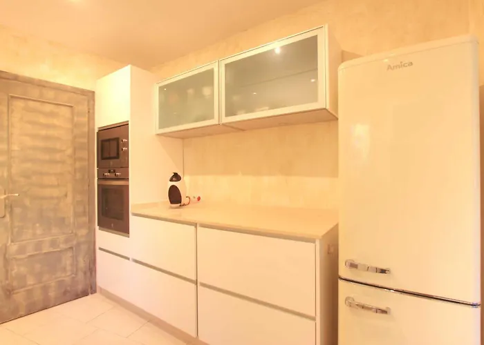2042 Elegant With Garden Heated Pool *