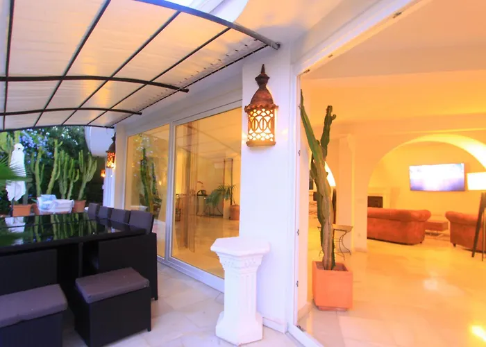 2042 Elegant With Garden Heated Pool Villa