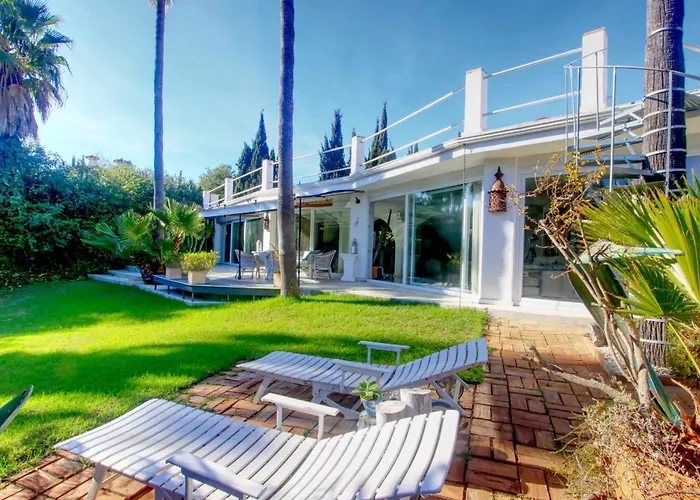 Villa 2042 Elegant With Garden Heated Pool