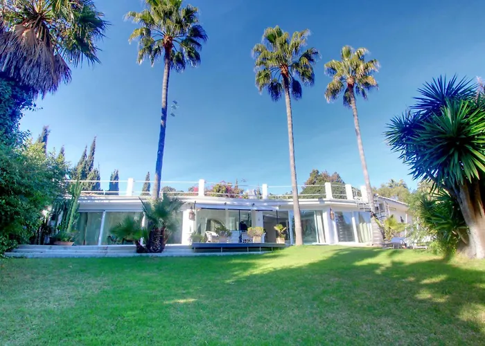 2042 Elegant With Garden Heated Pool Villa *