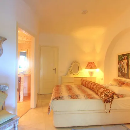 2042 Elegant With Garden Heated Pool * ماربيا