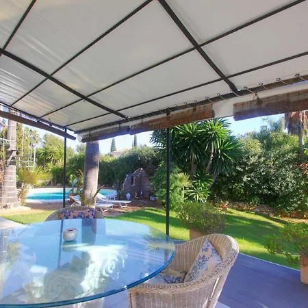 2042 Elegant With Garden Heated Pool